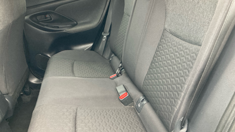 Toyota Yaris Cross 1.5 Hybrid Design 5dr CVT Hybrid Estate